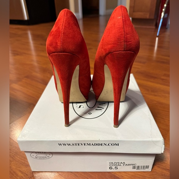 Steve Madden Red Suede Heels - Picture 2 of 4